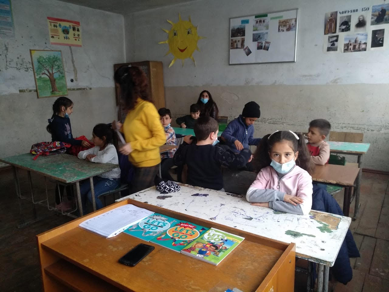Expatland Community Helps Out Armenian Students
